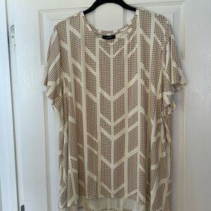 📌Alfani Size 4X Short Sleeve Top